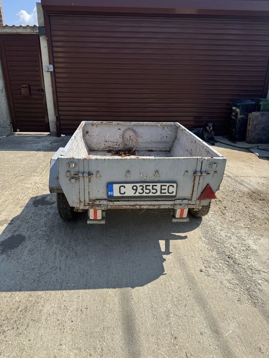 Продавам туристическо ремарке