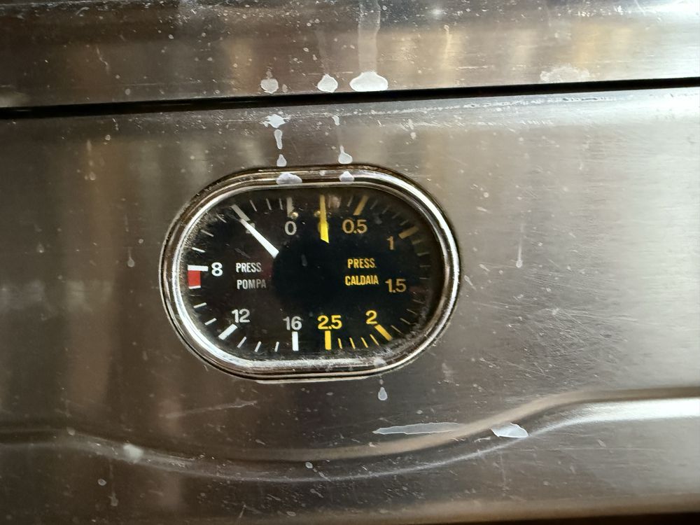 Apaarat cafea , espressor la spaziale