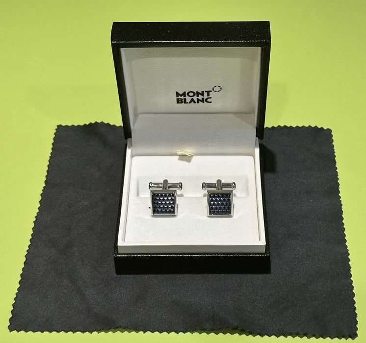 Butoni Mont Blanc rectangular (SKU 123805) - NOI