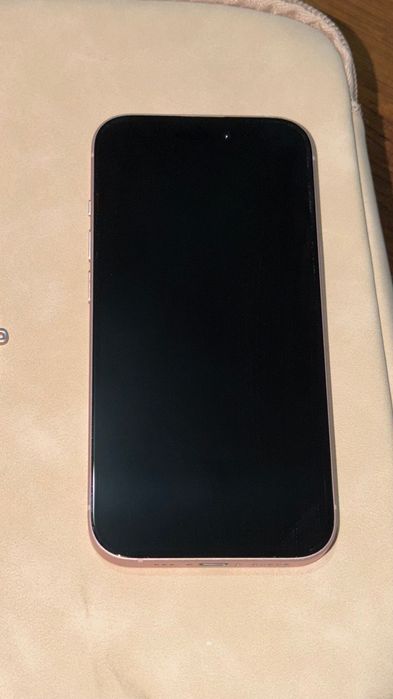 iPhone 15 128 gb PINK
