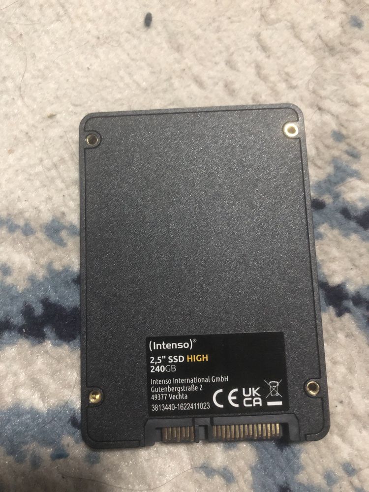 240 gb ssd hard disk noutbook va keyslarga