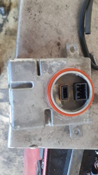 Баласт запалка за ксенон фар крушка xenon D3S D3R D4S AUDI 8k0941597