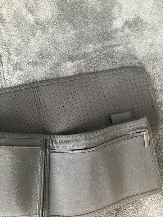 Черен спортен колан за вещи