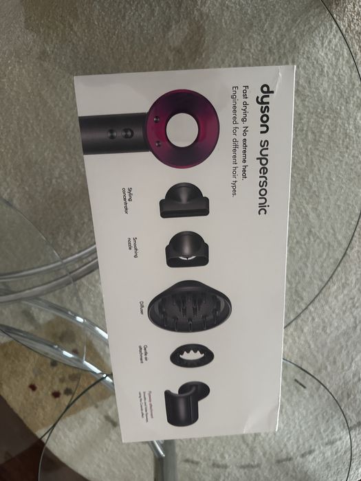 Uscător de păr Dyson Supersonic V1 – Nou / Sigilat