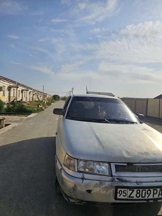 SROCHNO VAZ 2110 satiladi kelisimli