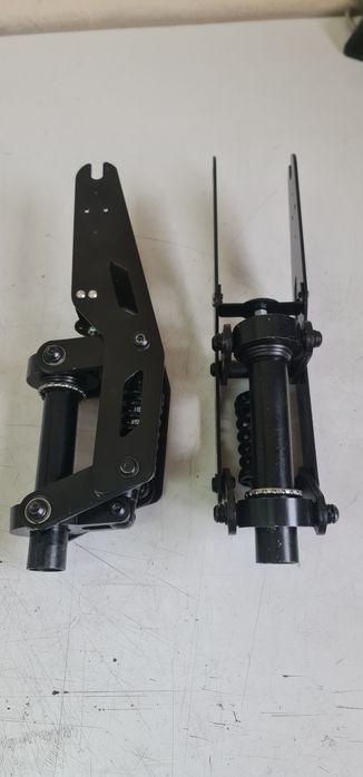 Продавам 2бр. предно окачване за тротинетка xiaomi m365, essential