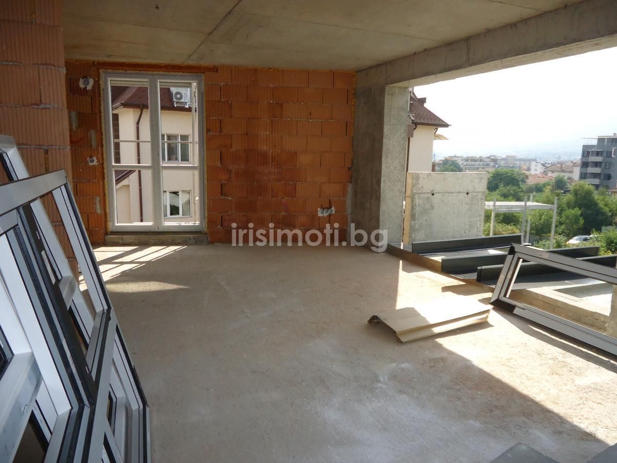Продава се Тристаен апартамент в София, Овча купел - 128 кв.м за 1453 €/кв.м - Снимка #2
