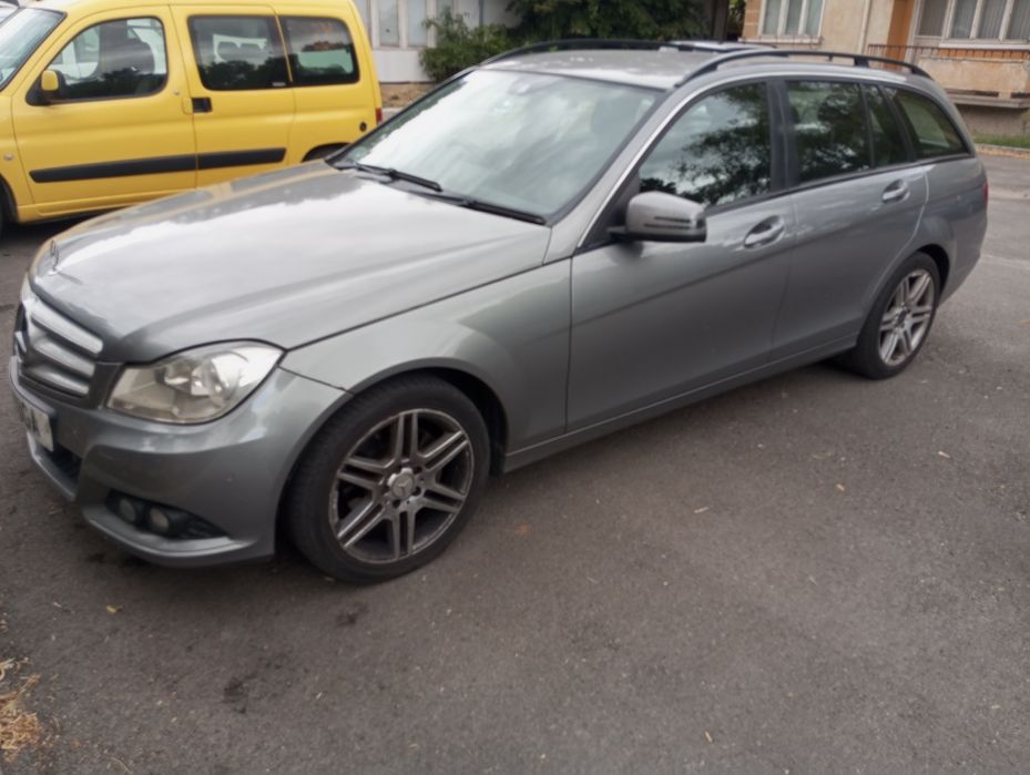 НА ЧАСТИ мерцедес Ц класа w204
