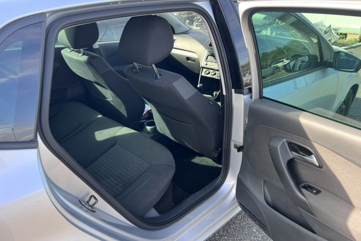 Cheder pe caroserie usa spate dreapta Volkswagen VW Polo a 5-a genera