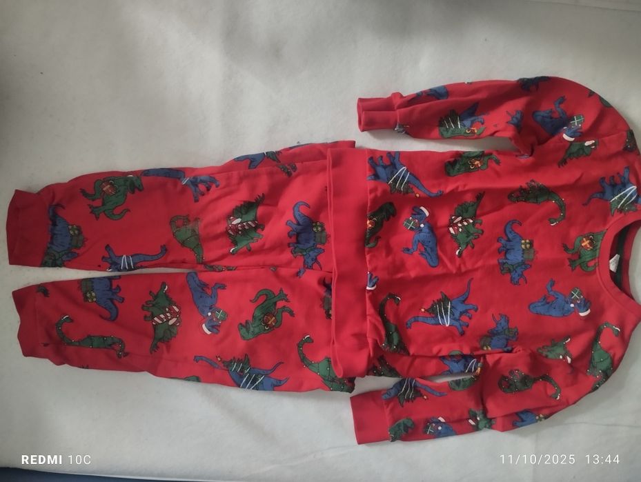 Детски дрехи, комплекти,дънки и анцузи