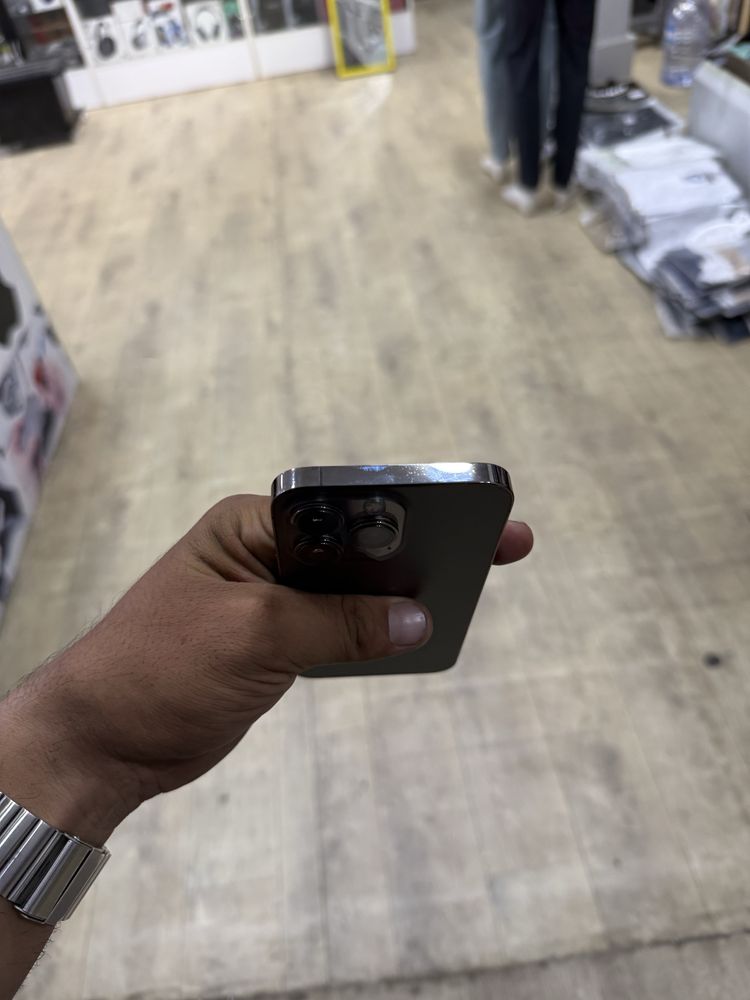 Iphone 13 Pro 128 gb 76% fokinawteyn icloud bilan