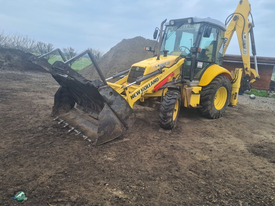 Buldoexcavator new holland