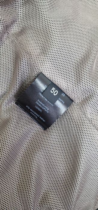 Оригинално кожено яке Armani - черно, с цип и перфорирани ръкави