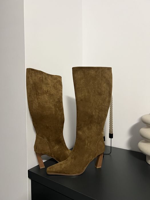 Cizme maro lungi cu toc gros Asos