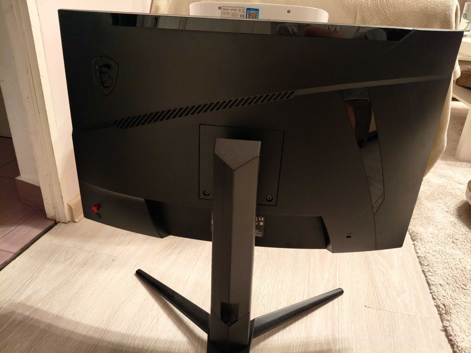 Monitor Led Gaming MSI 27" curbat