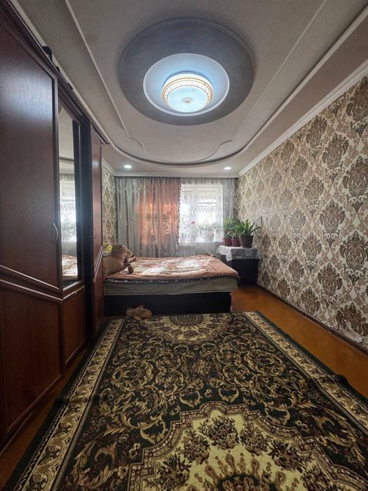 Чирчик шахар 3 м/р 3х Нархи 38.000$ Бош толов ва паспорт билан Ипотека