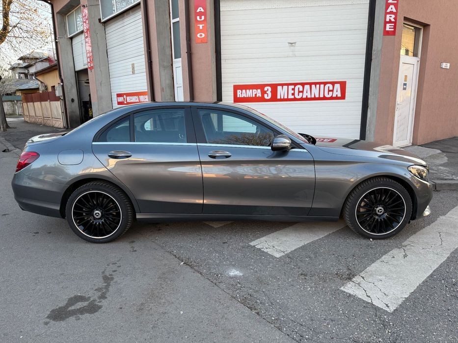 Mercedes-Benz C200D
