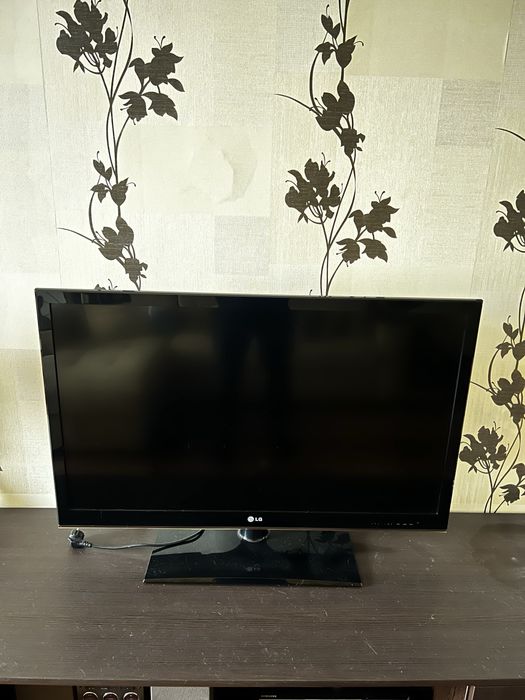 Продается телевизор LG