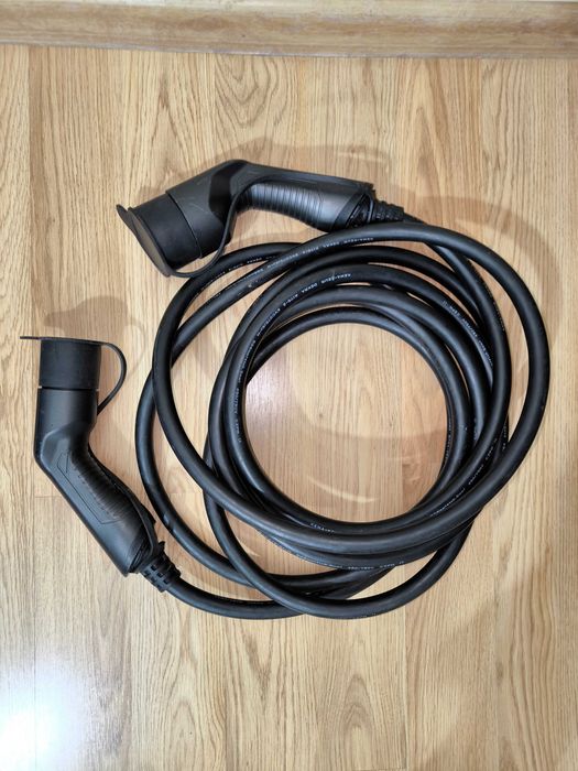 Кабел Тайп 2 за зареждане на елекромобил (type 2)