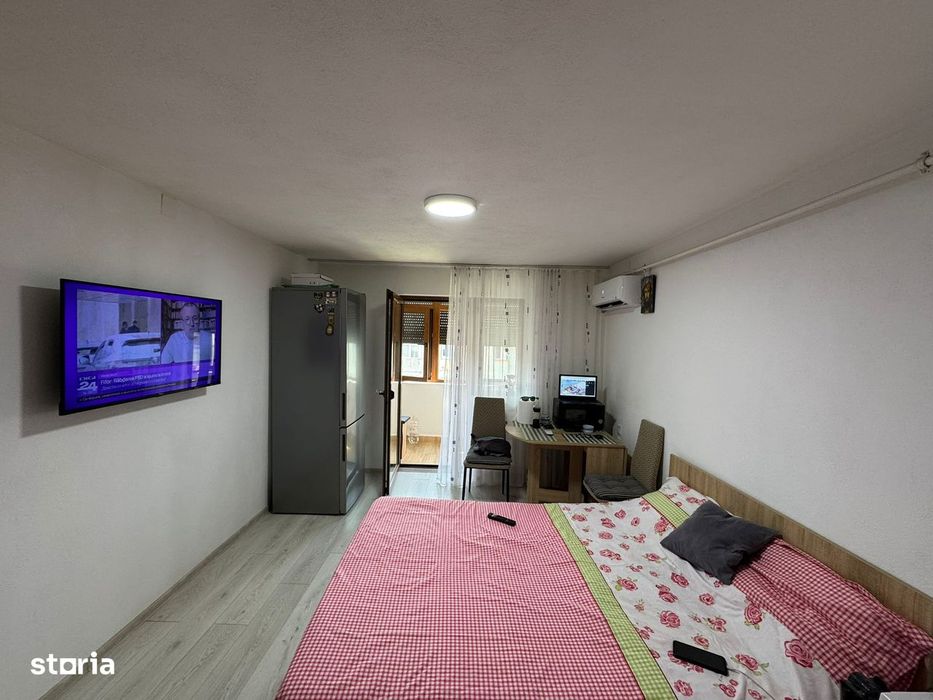 Garsoniera Mioveni, mobilata si utilata, Et4, renovata