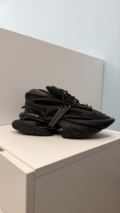 BALMAIN Unicorn черни