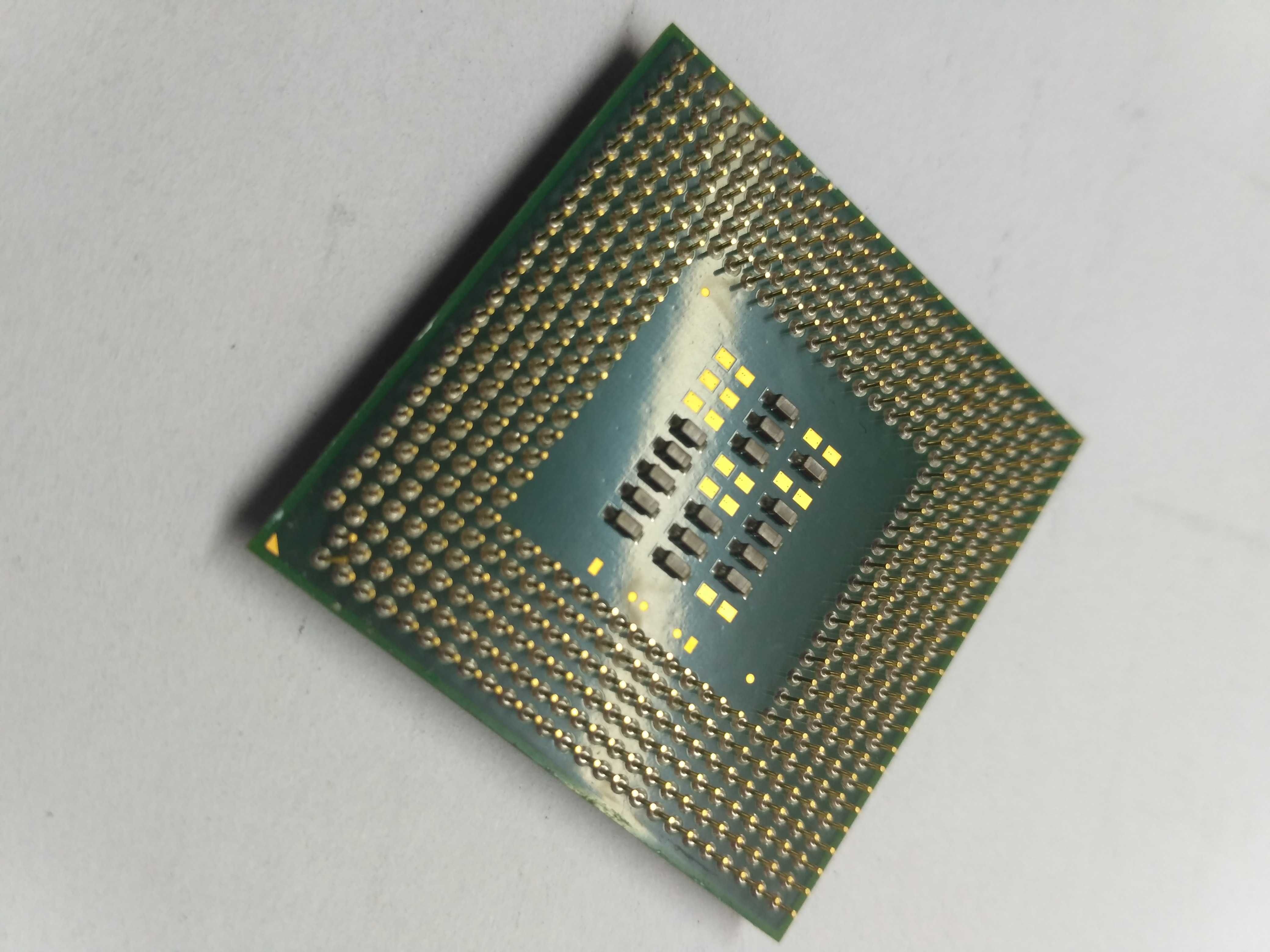 Продам процессор Intel Celeron 2Ghz/128/400/SL6VR