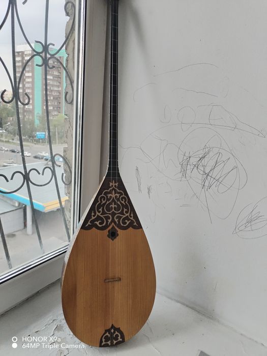 Продам домбру для взрослых вроде 46 см