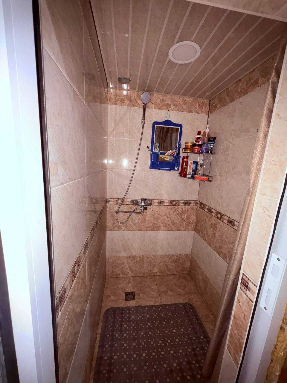 Hovli sotiladi. 4 sotix, qulay joy, hujjatlar tayyor.