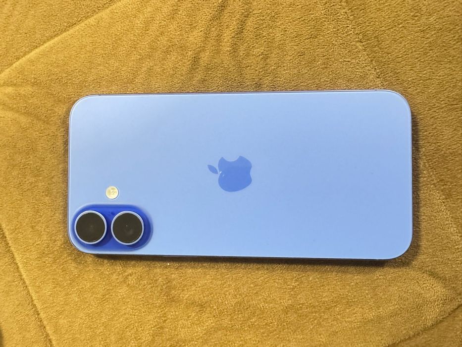 iPhone 16 plus 256 Ultramarine