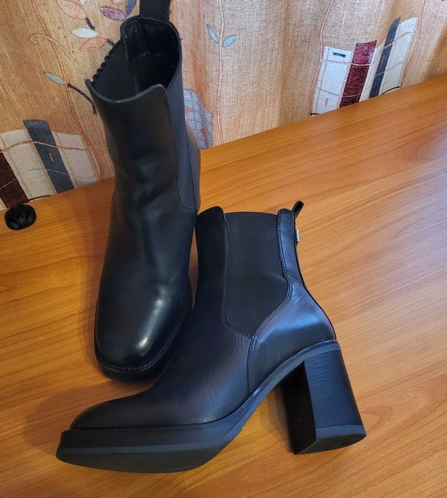 Нови Дамски кожени боти Lasocki