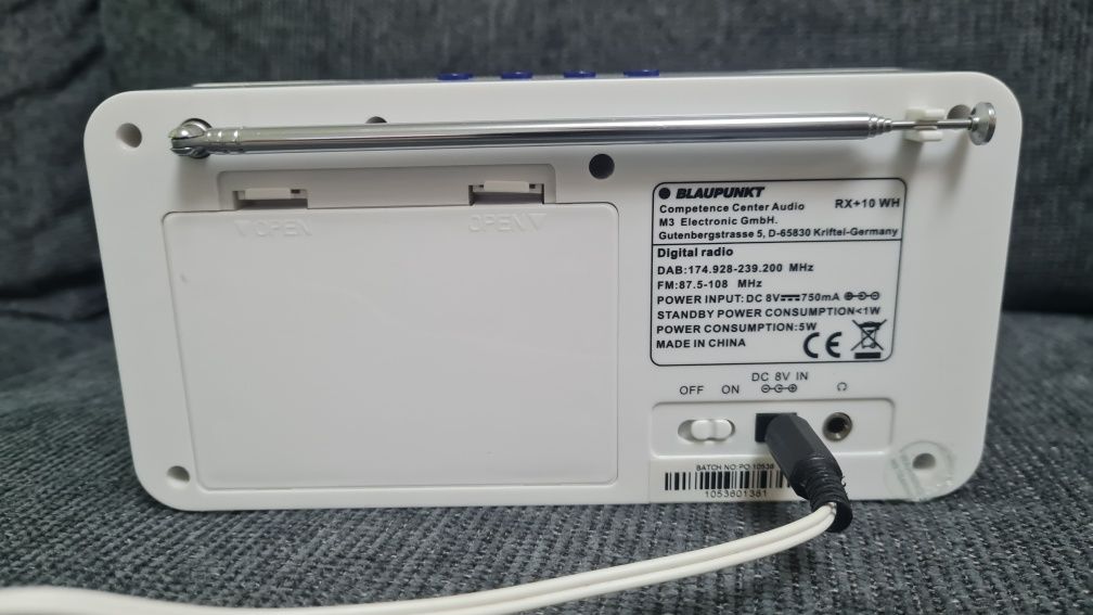 PEAQ DAB+/FM цифрово радио , стерео!
