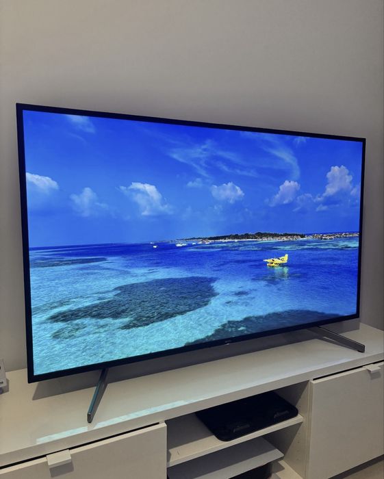 Televizor smart SONY BRAVIA diagonala de 139 cm