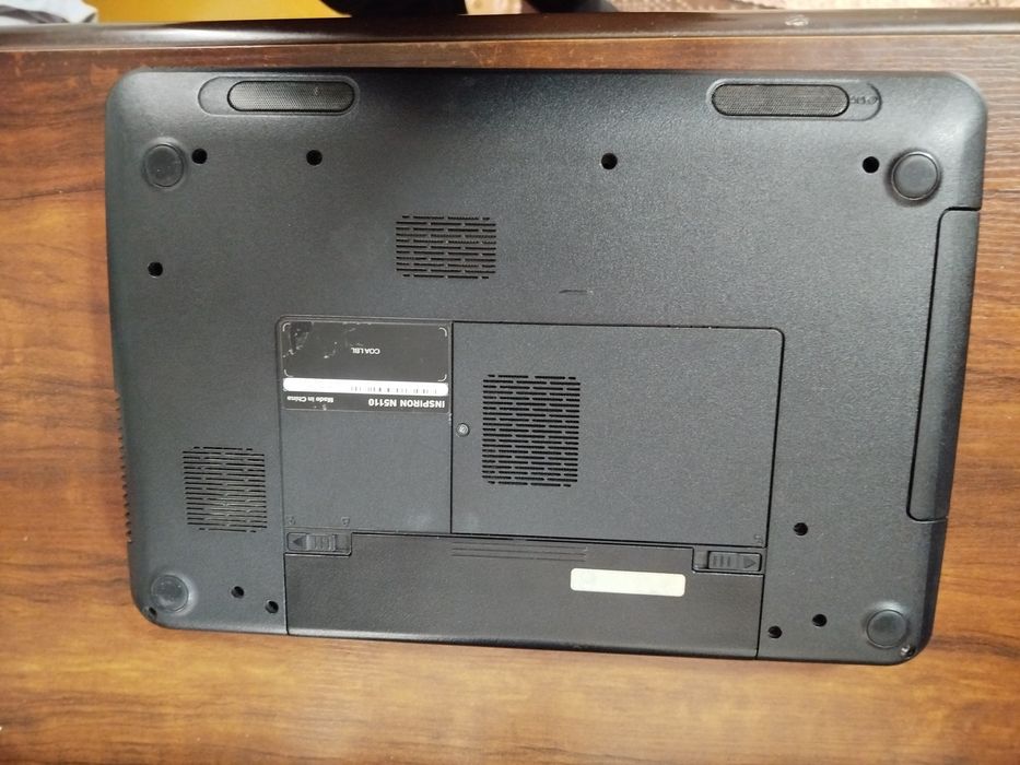 Dell noutbuk sotiladi