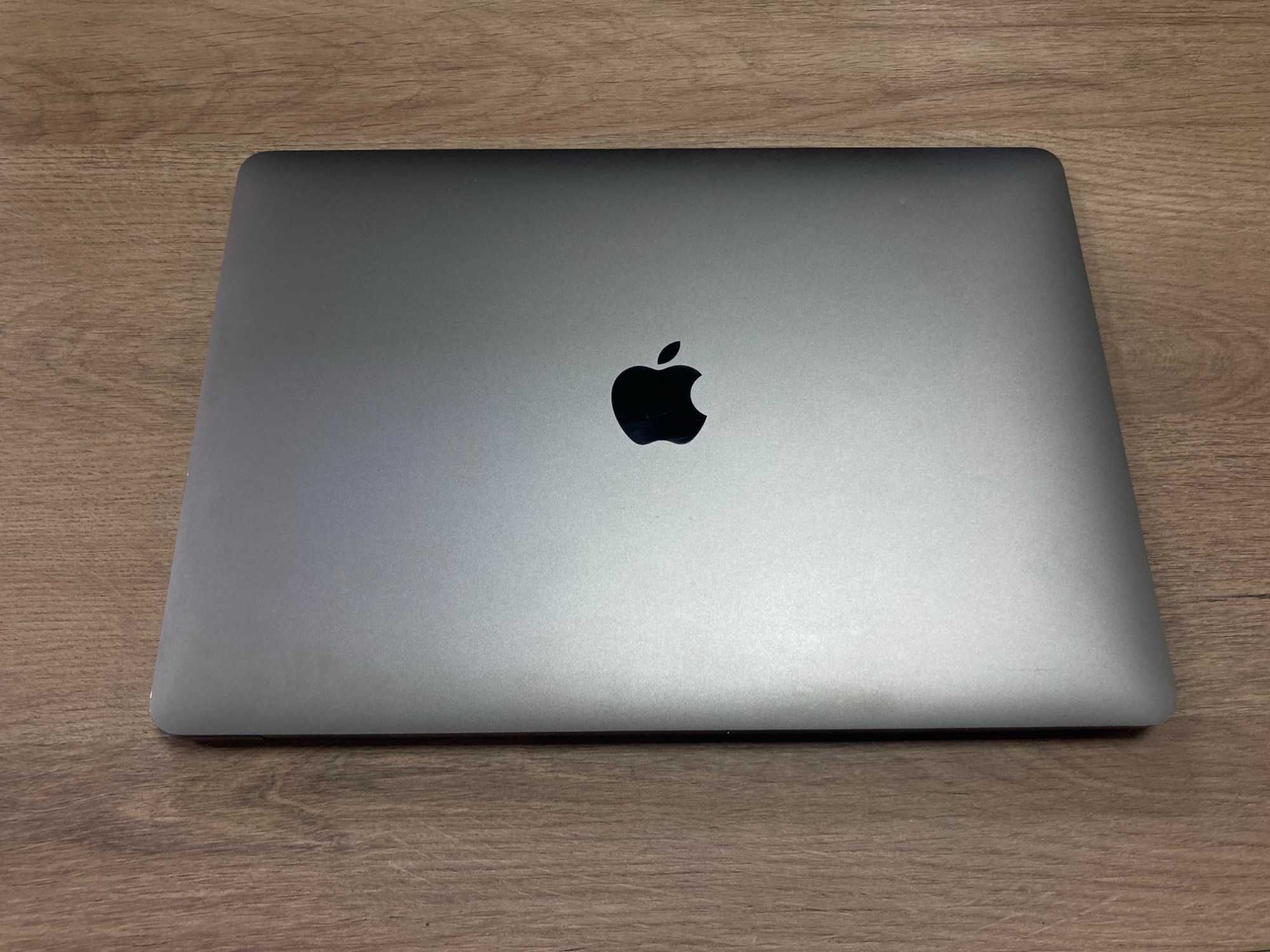 Лаптоп Apple Macbook AIR 13 2018 I5 16GB 256GB SSD с гаранция A1932
