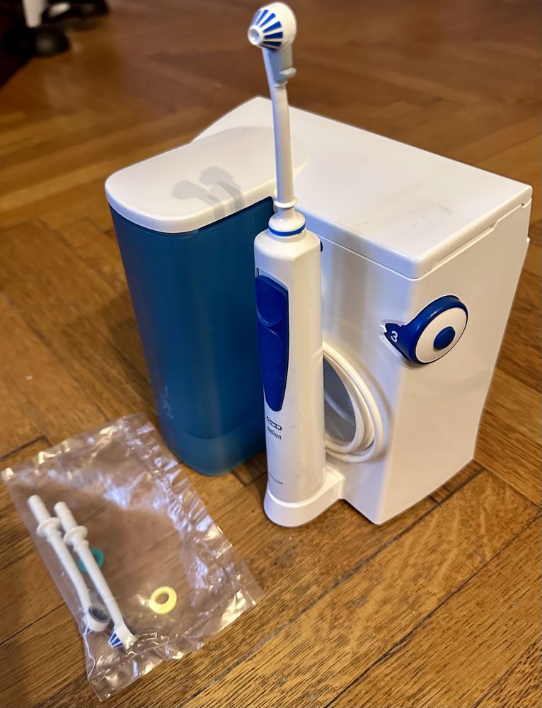 Vând duș bucal / irigator Oral B OxyJet Braun Pulse