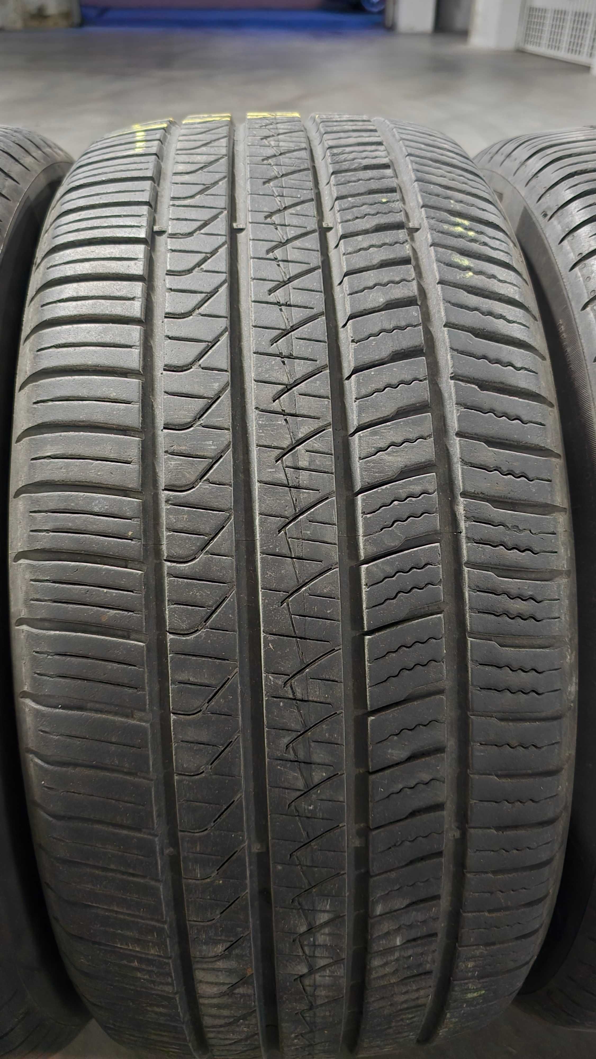 Pirelli P Zero All Season Plus 255/45R18