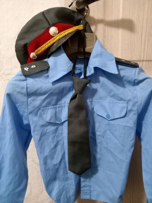 Продам костюм детский