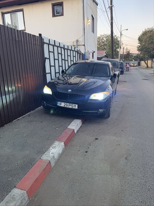 Vand  sau schimb bmw f 10 anul 2010 520 diesel