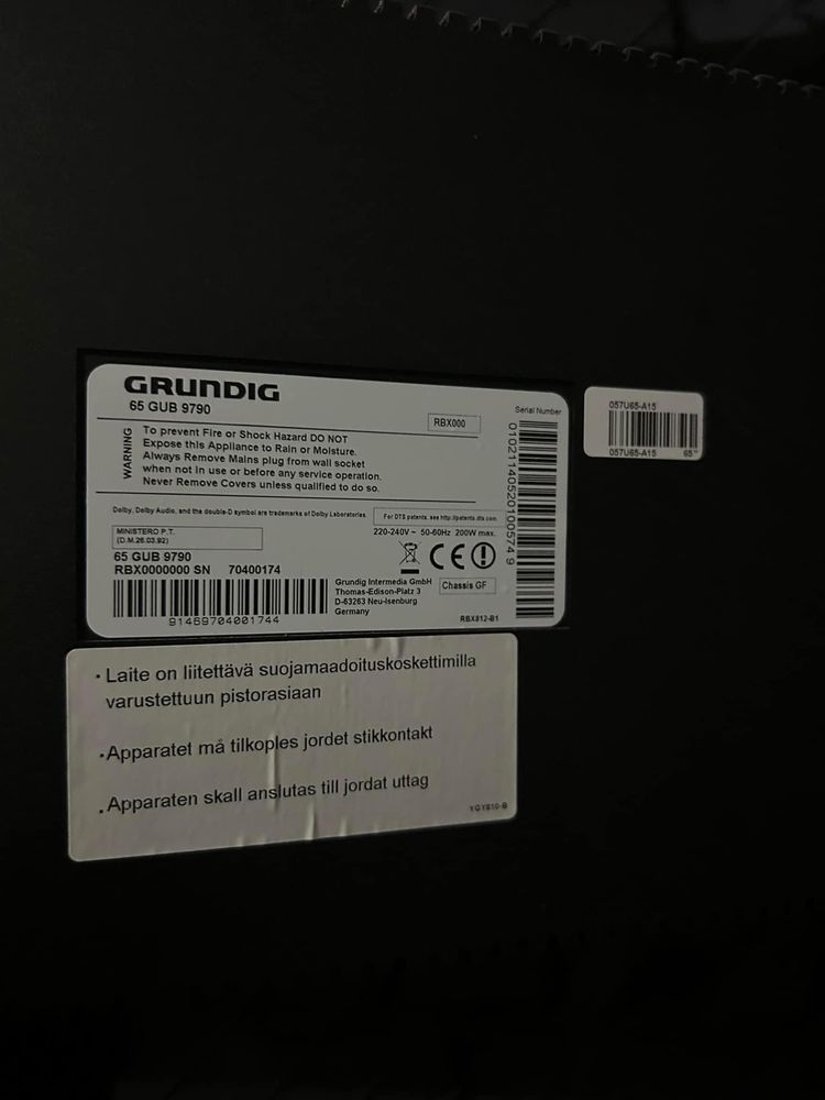 Телевизор Grundig