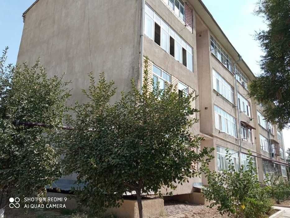 Продам СВОЮ квартиру на Урикзаре 2/3/4 кирпич 77 серия 2×6 балкон