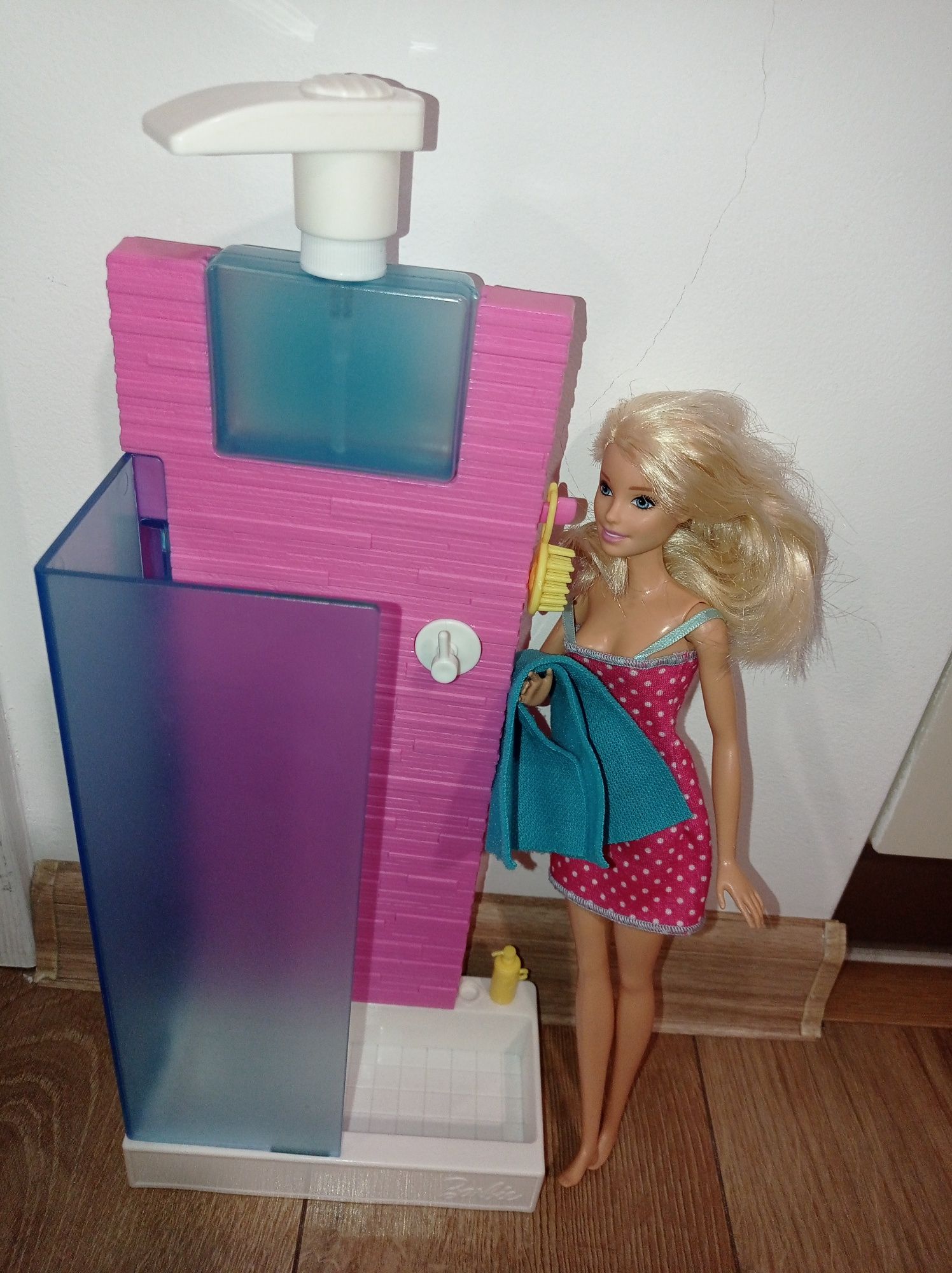 Barbie. Душ кабина DVX51