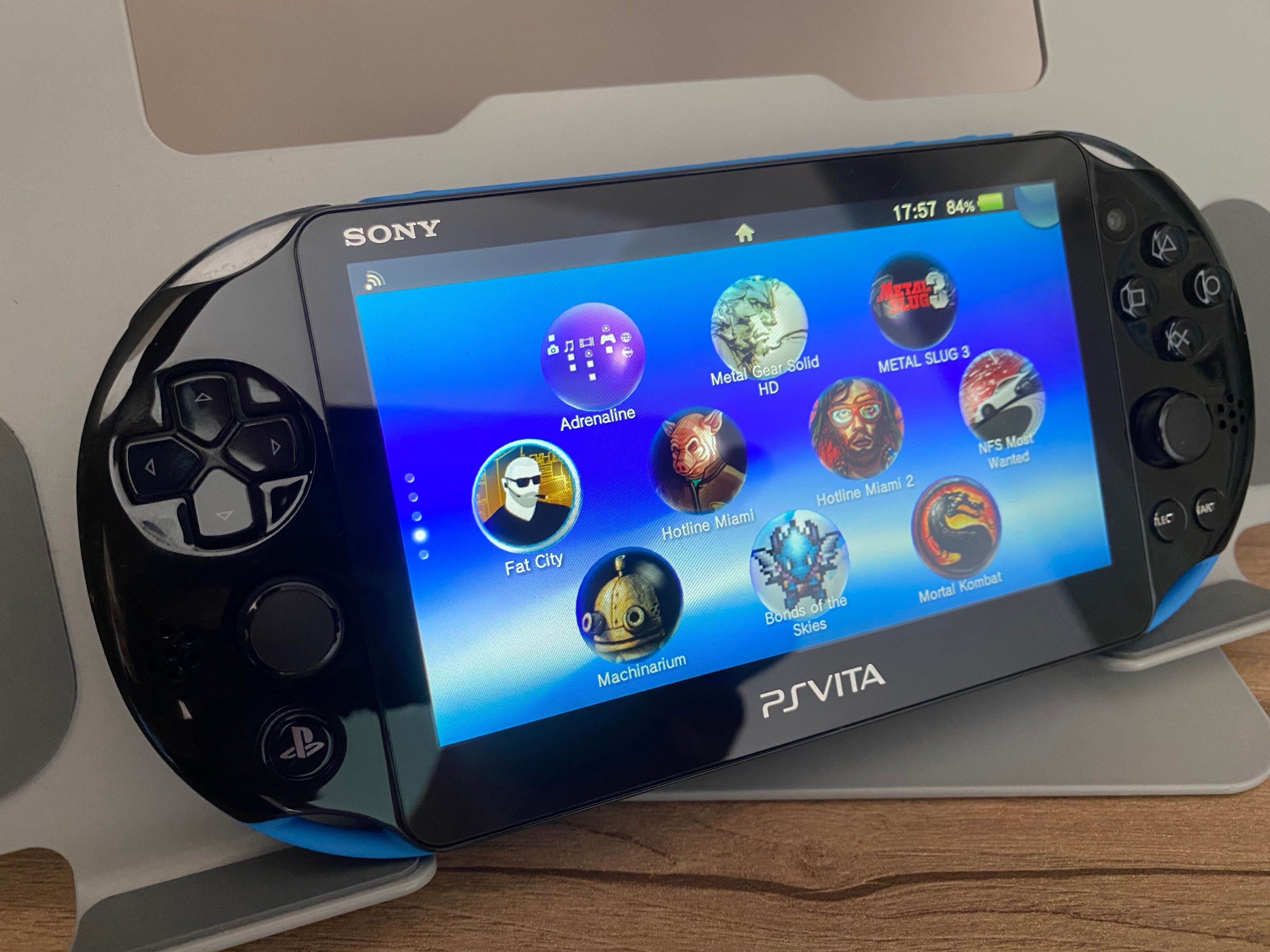 Sony PS Vita Slim – Negru & Albastru – 128GB – Modată