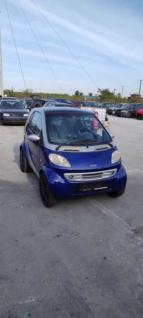 Dezmembrez Smart Fourtwo