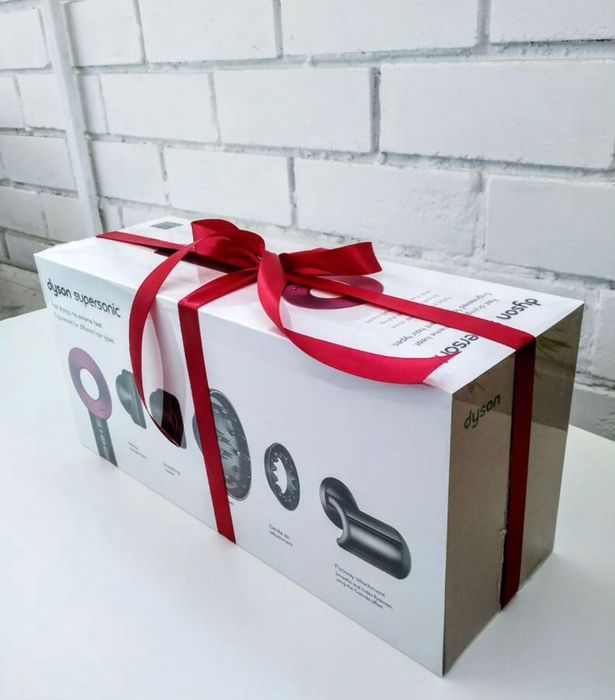 Продам Новый Стайлер Фен Дайсон Dyson цвет Fuchsia и Dyson Styling Set