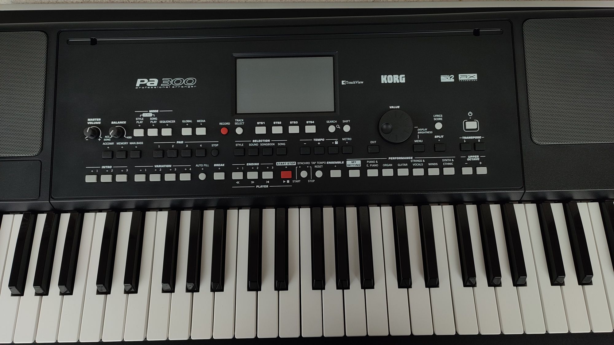 orga korg pa 300 sintetizator pian