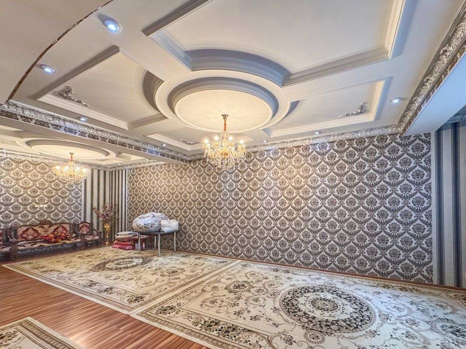 Продам дом на Циалковского, Мирзо Улугбек, 4.1 сотки, 6 комнат, 300м2