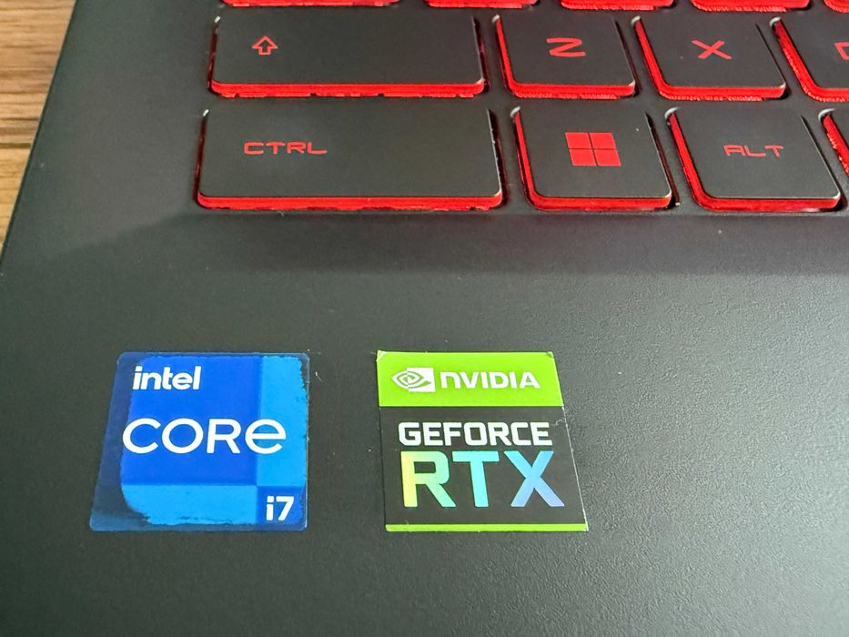 144Hz MSI Katana`i7-11800H/RTX 3070/16GB RAM/512GB SSD/FHD IPS