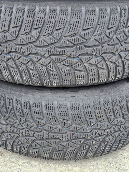 4 Броя 215/65/16 Nokian 2x6,8mm 2x5,2mm