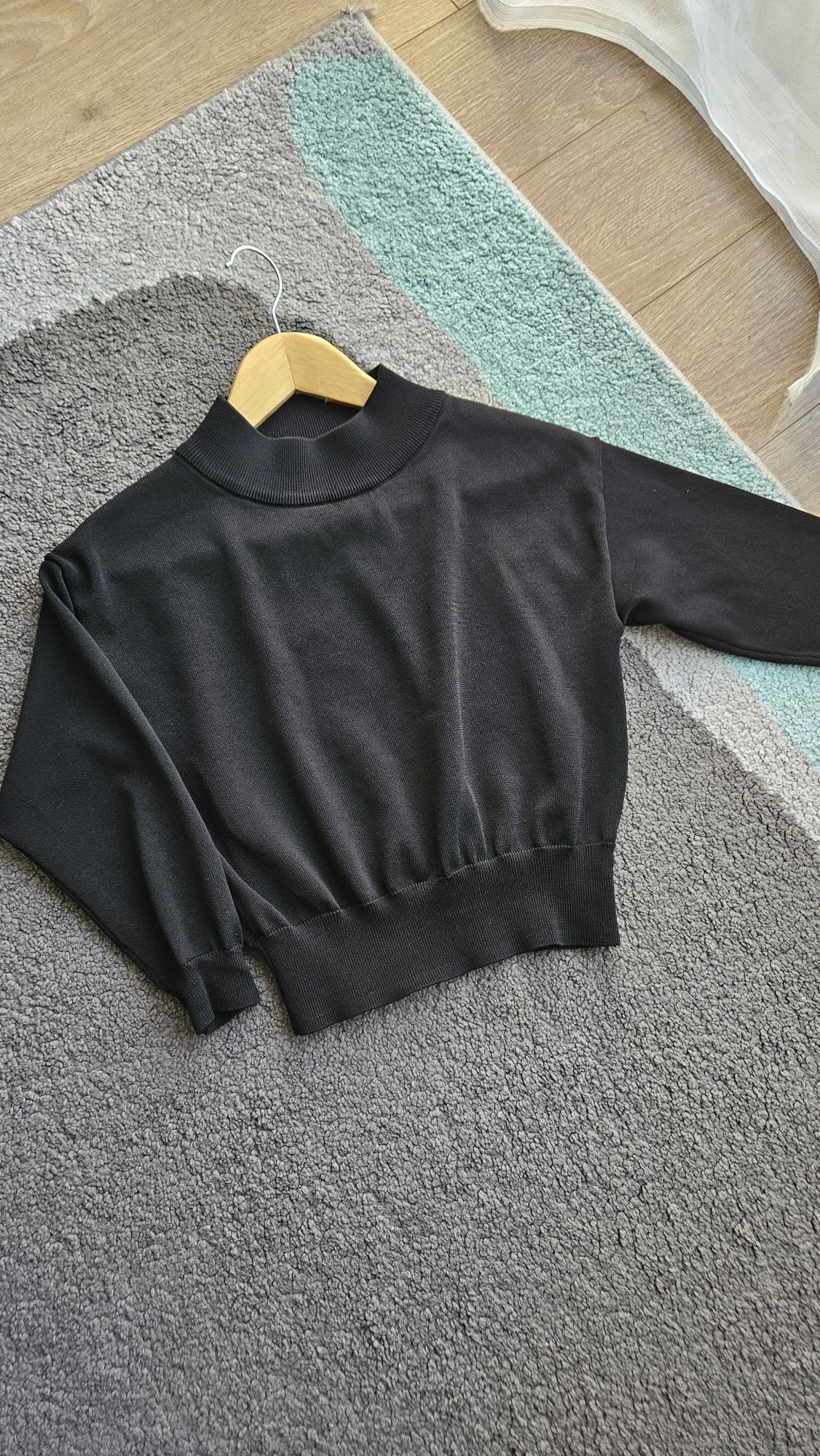 Bluza Mango, merge la xs, ca nouă