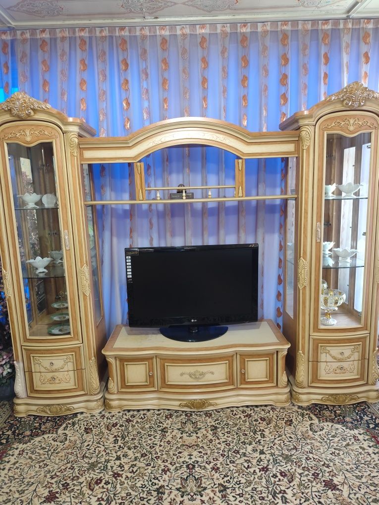 Сервант Хитой сотилади 399$
